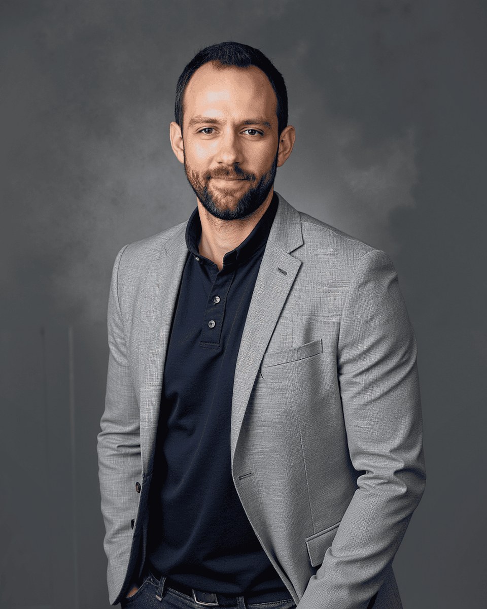 Portrait of Pierre-Luc Paré, Director of Technical Services, DXM Technologie